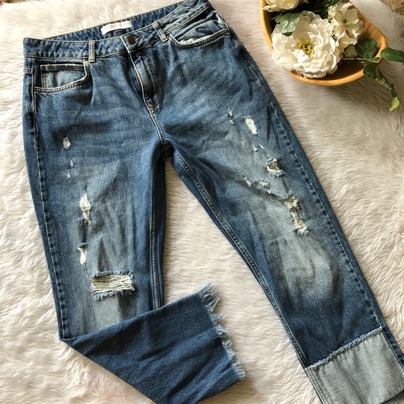 Zara Denim - NWOT Zara Distressed Crop Jean